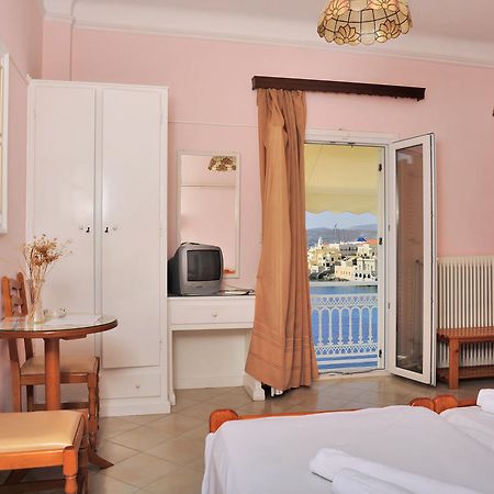 Sea Colours Rooms & Apartments エルムポリ エクステリア 写真