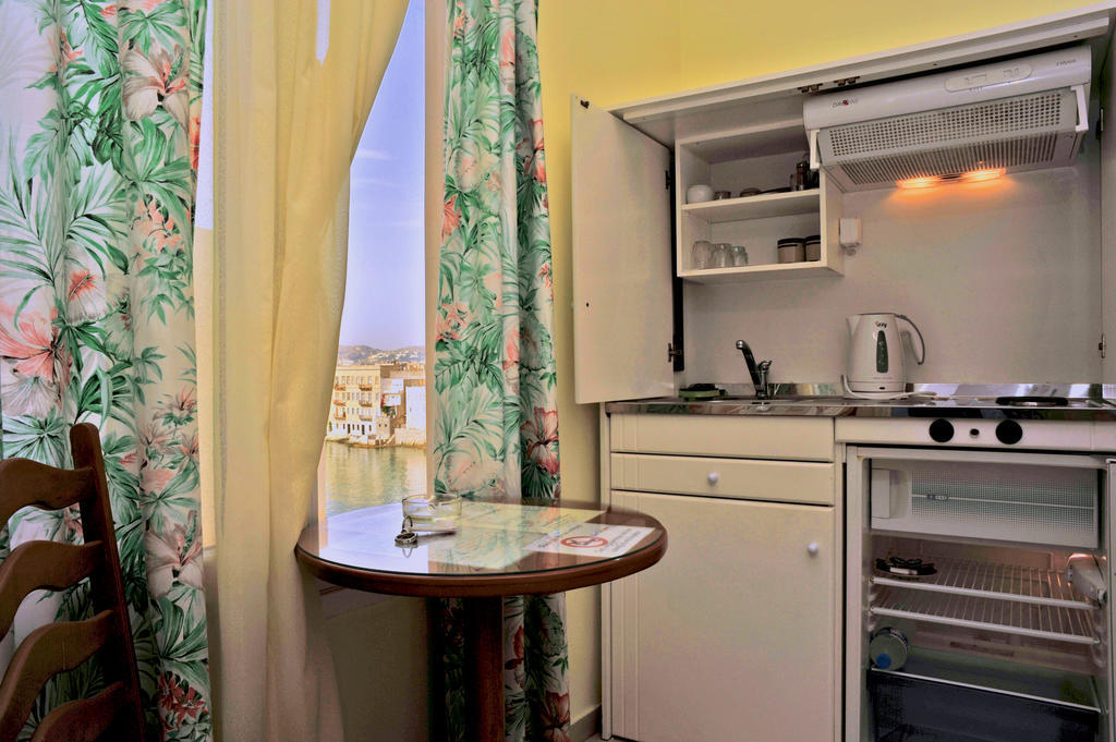 Sea Colours Rooms & Apartments エルムポリ エクステリア 写真